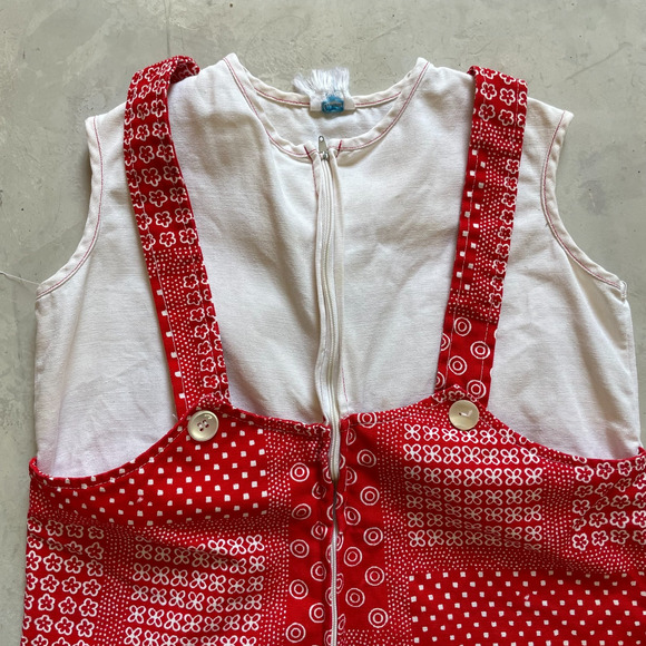 Vintage 1970s 70s Toddler Red Retro Bandana Patchwork Romper Playsuit Size 4-5T - Picture 3 of 7